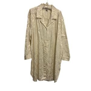 Fantasies by Morgan Taylor Ivory floral nightgown L